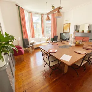 The Table House Close To Town & Free Parking Holiday home Bournemouth